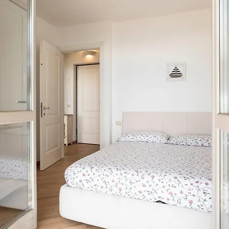 'cezanne By Interhome アパート Parzanica