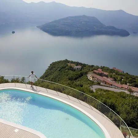 'cezanne By Interhome アパート Parzanica