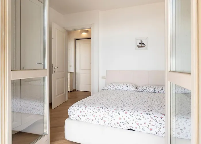 'cezanne By Interhome アパート Parzanica